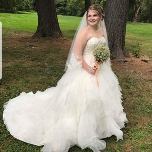 Wedding Dress orginally $1400.00 asking $800.00